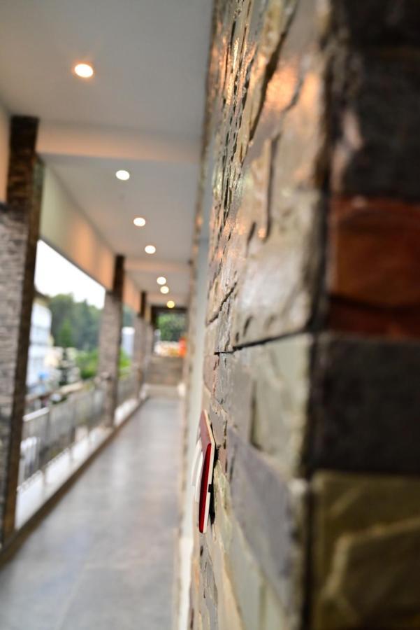 Lasinara Inn Yercaud Bagian luar foto